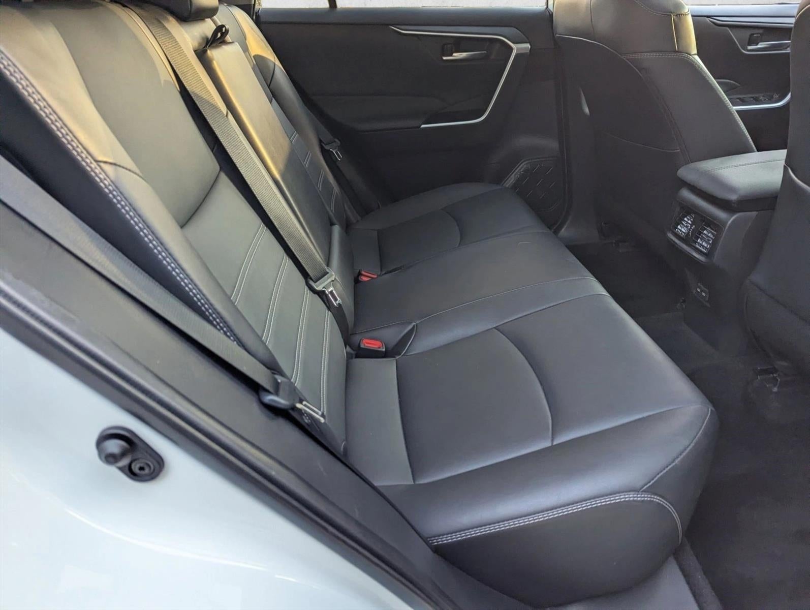 2022 Toyota RAV4 XLE Premium FWD (Natl)