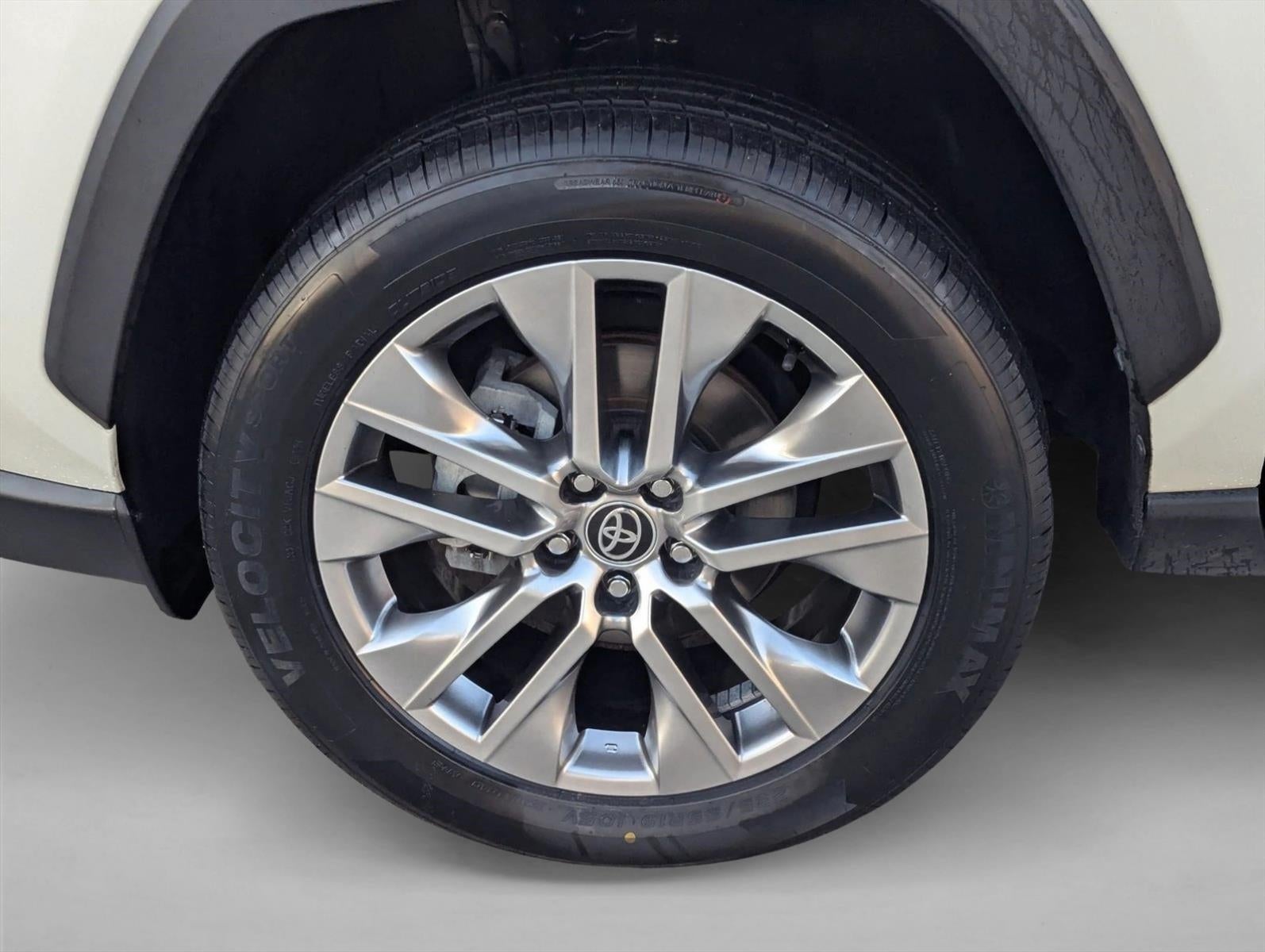 2022 Toyota RAV4 XLE Premium FWD (Natl)