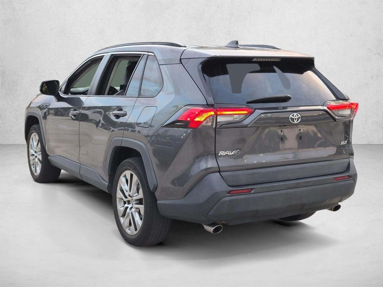 2020 Toyota RAV4 XLE Premium FWD (Natl)
