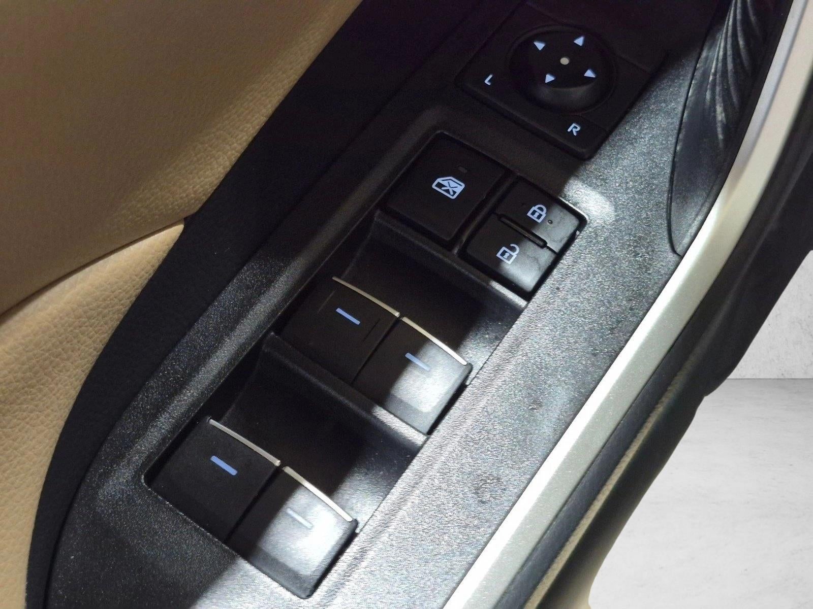 2023 Toyota RAV4 XLE Premium FWD (Natl)