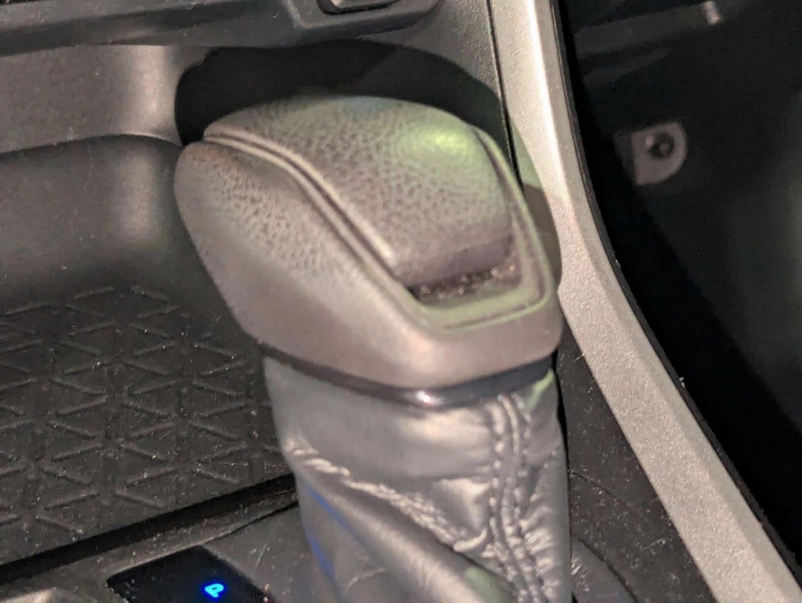 2020 Toyota RAV4 LE AWD (Natl)