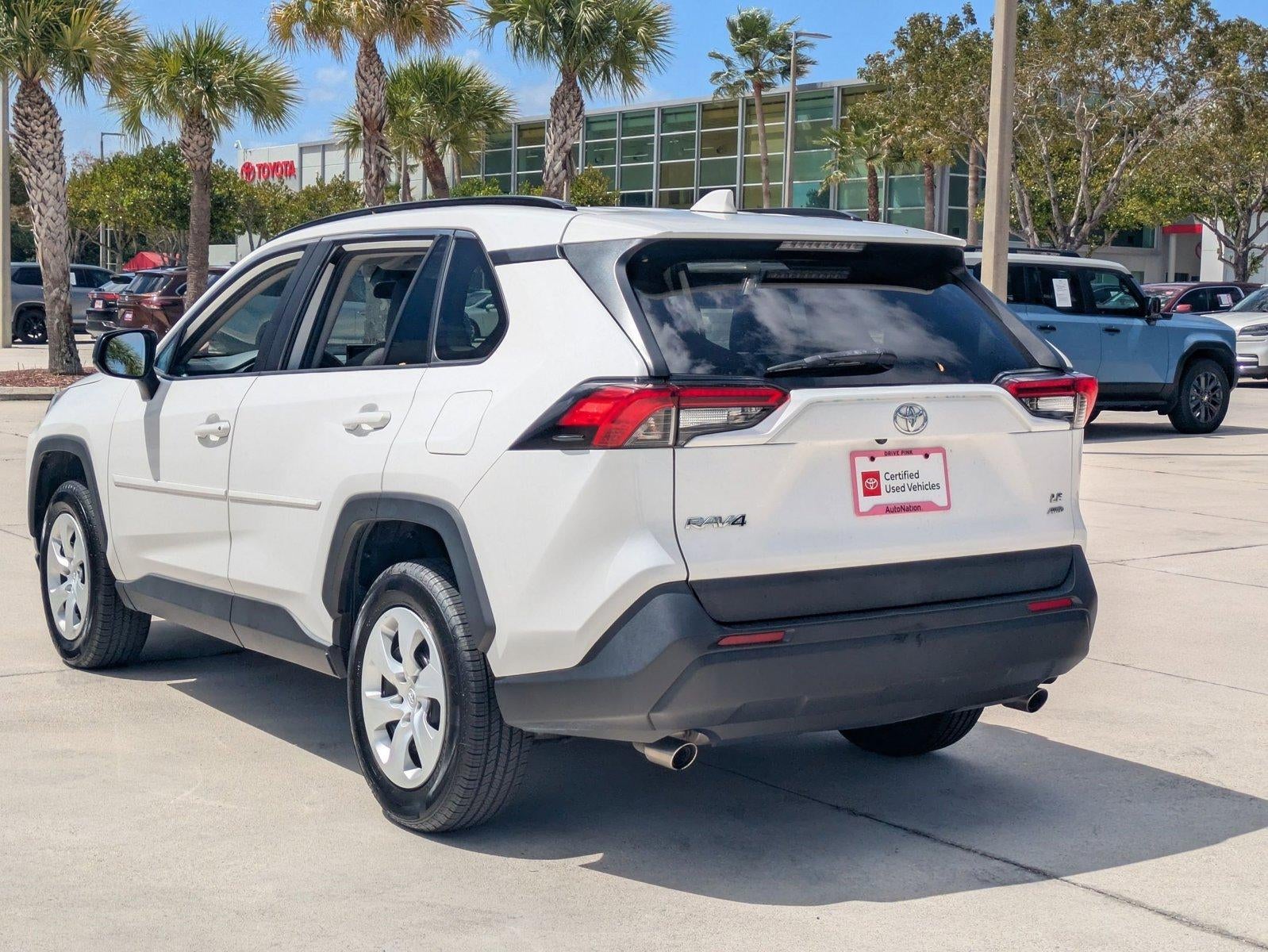 2020 Toyota RAV4 LE AWD (Natl)