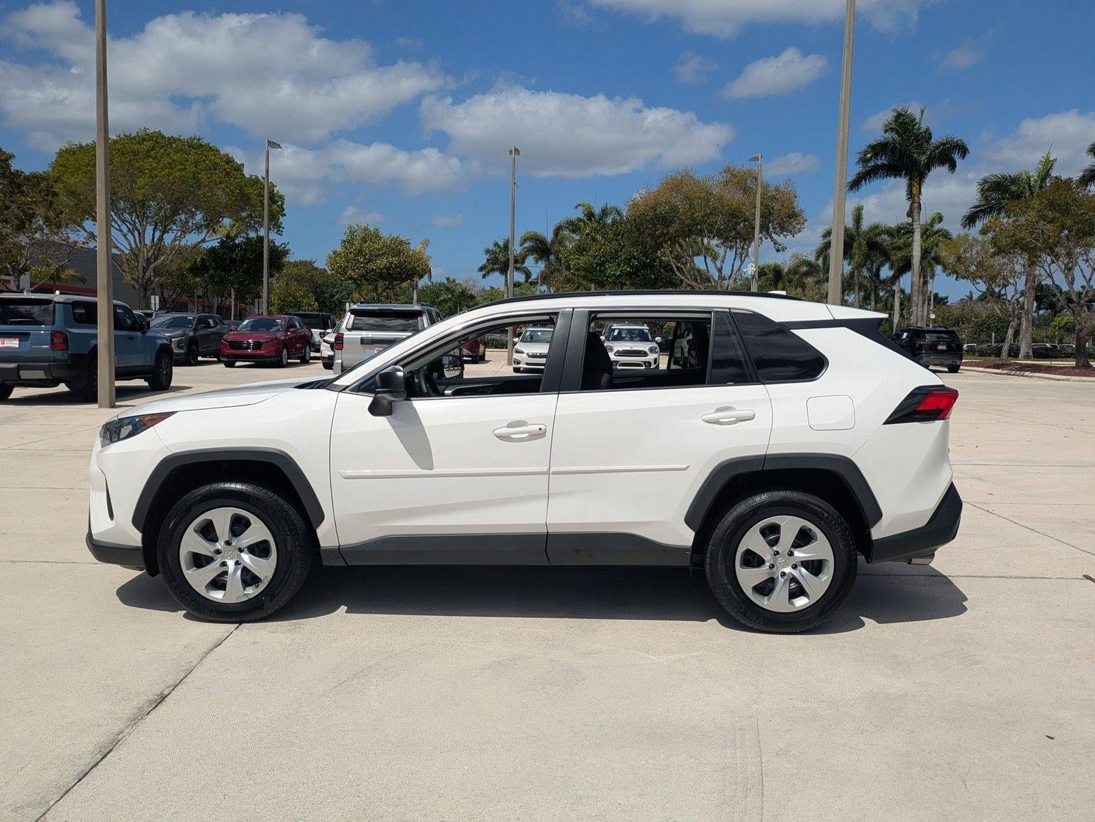 2020 Toyota RAV4 LE AWD (Natl)