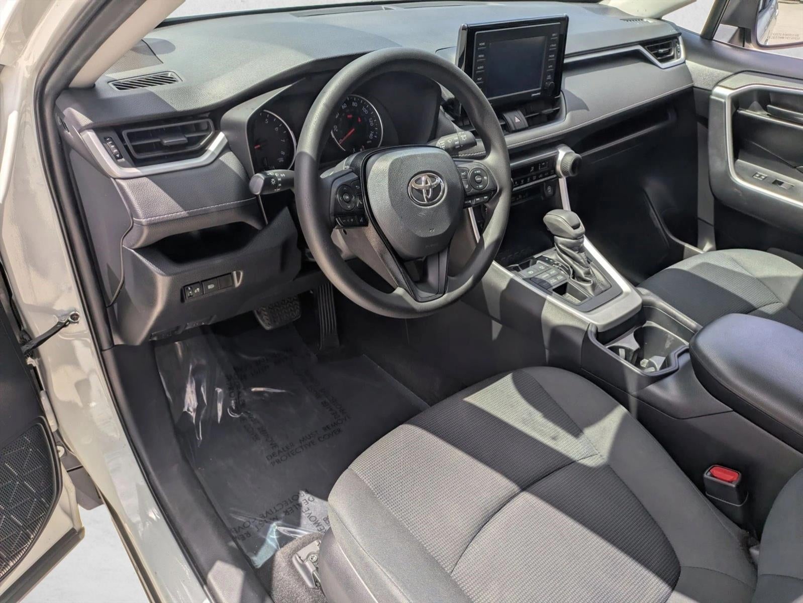 2020 Toyota RAV4 LE AWD (Natl)