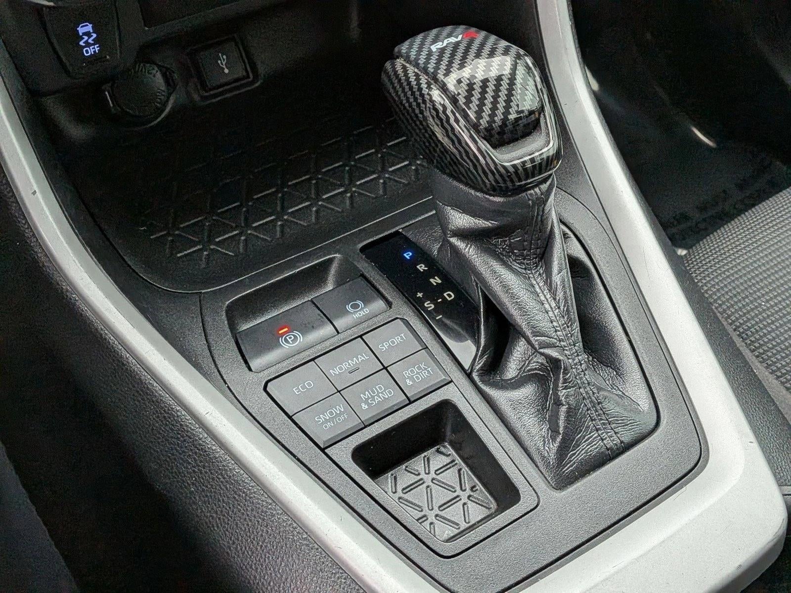 2020 Toyota RAV4 LE AWD (Natl)