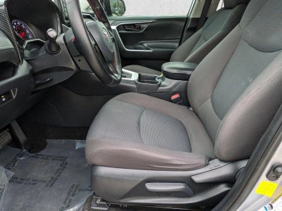 2020 Toyota RAV4 LE AWD (Natl)