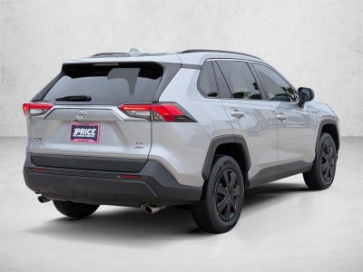 2020 Toyota RAV4 LE AWD (Natl)
