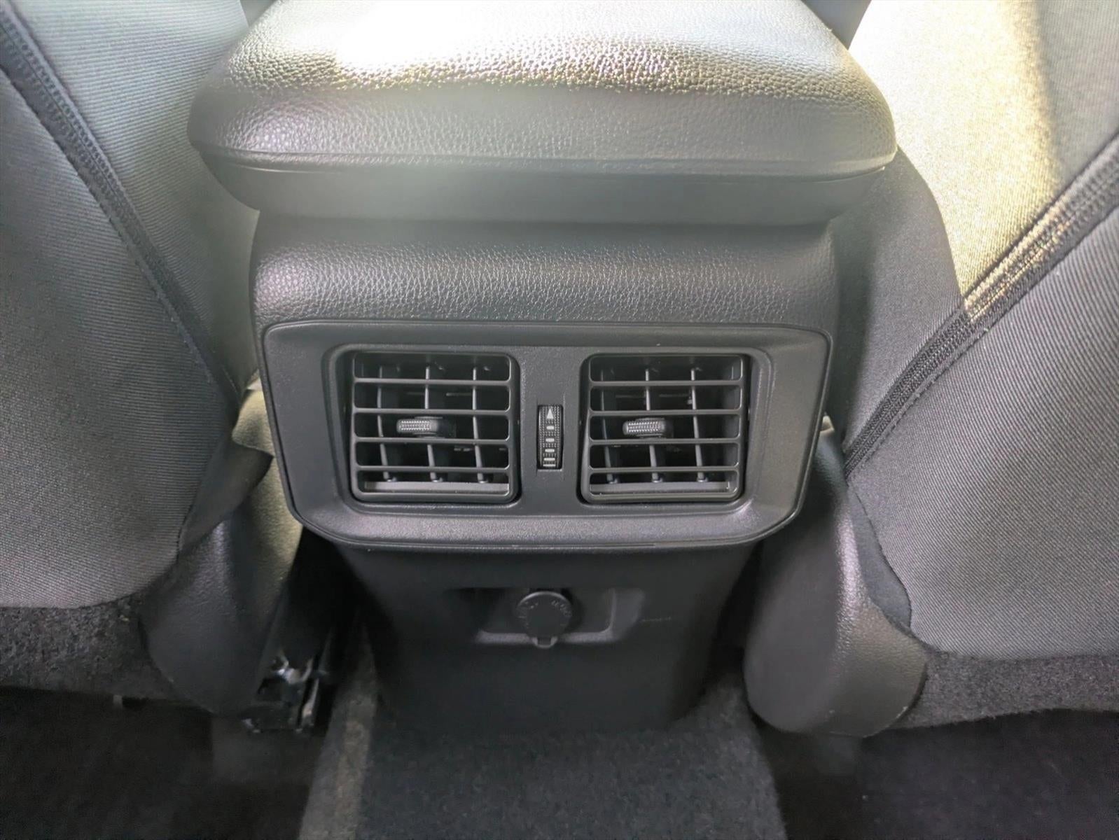 2024 Toyota RAV4 LE AWD (Natl)