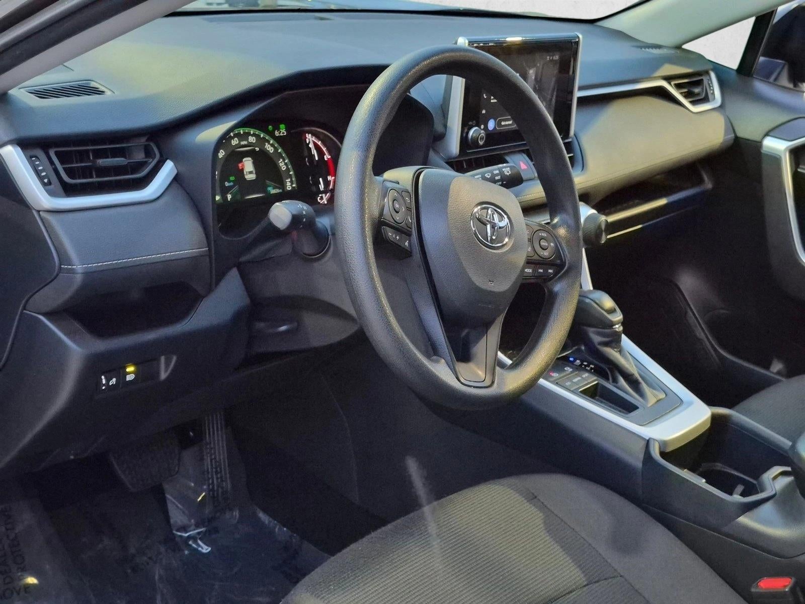 2025 Toyota RAV4 LE FWD (GS)