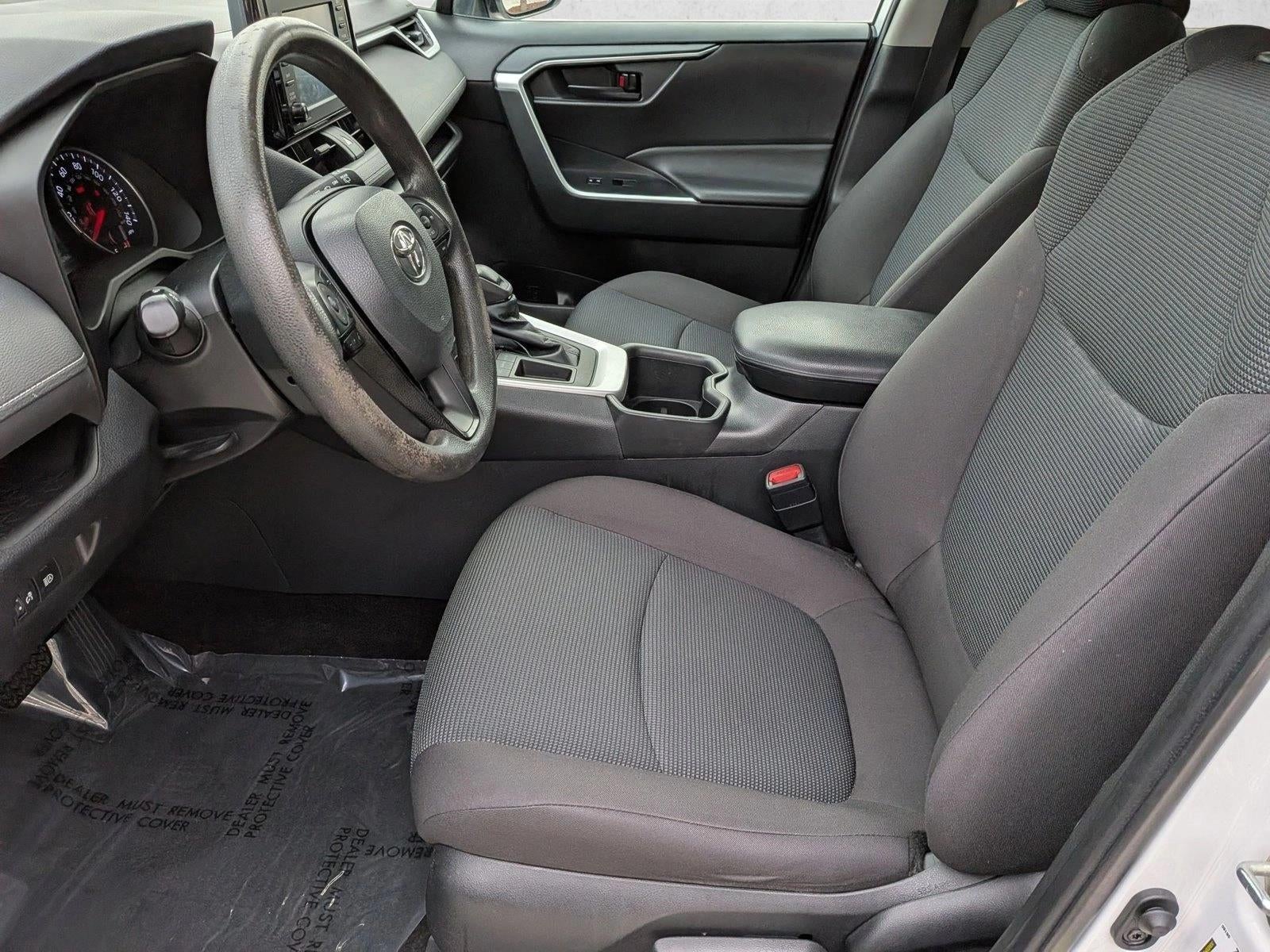 2022 Toyota RAV4 LE FWD (GS)