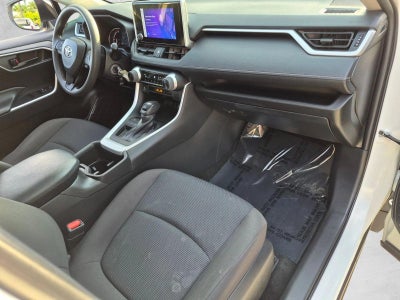 2023 Toyota RAV4 LE FWD (GS)