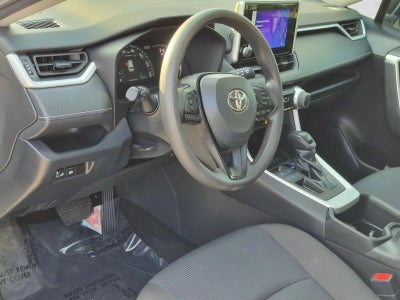 2023 Toyota RAV4 LE FWD (GS)