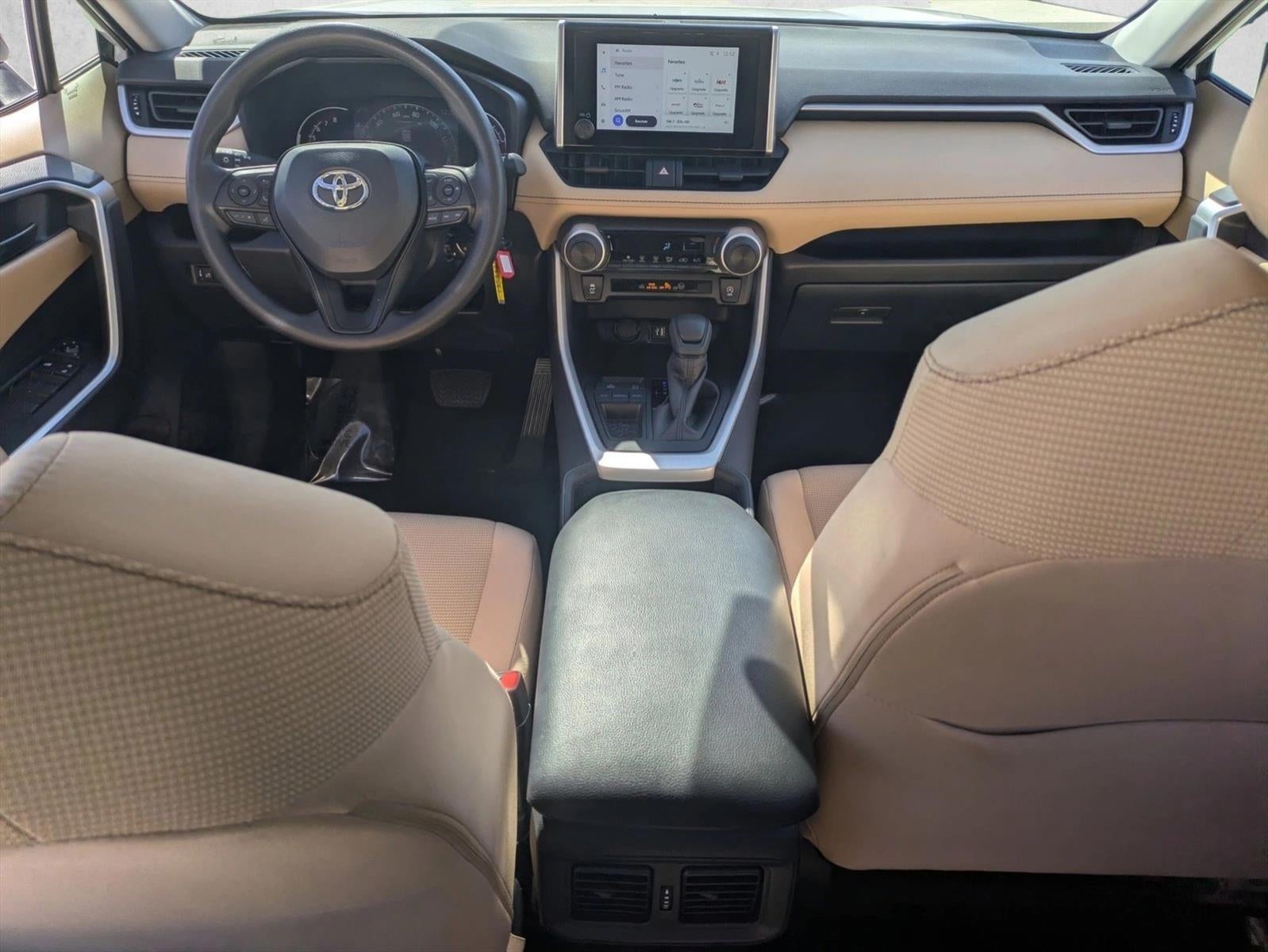 2025 Toyota RAV4 LE FWD (GS)