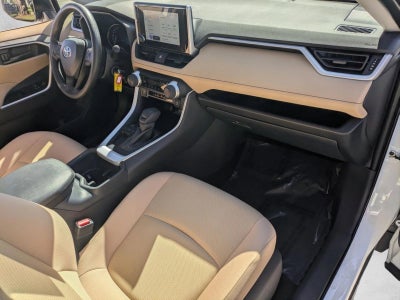 2025 Toyota RAV4 LE FWD (GS)