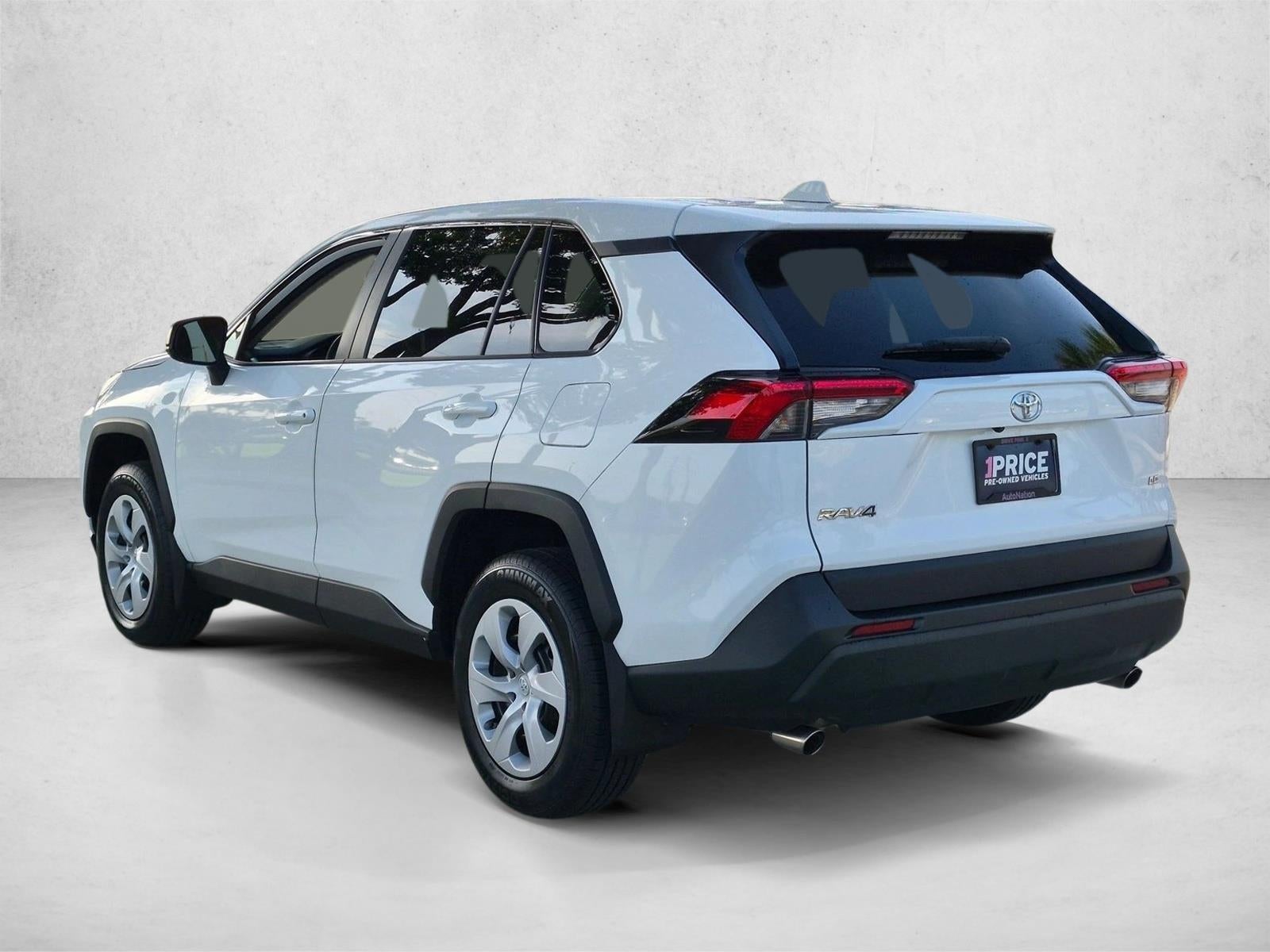 2024 Toyota RAV4 LE FWD (GS)