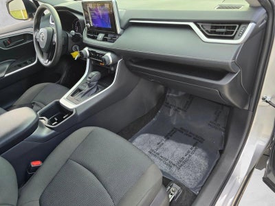 2024 Toyota RAV4 LE FWD (GS)