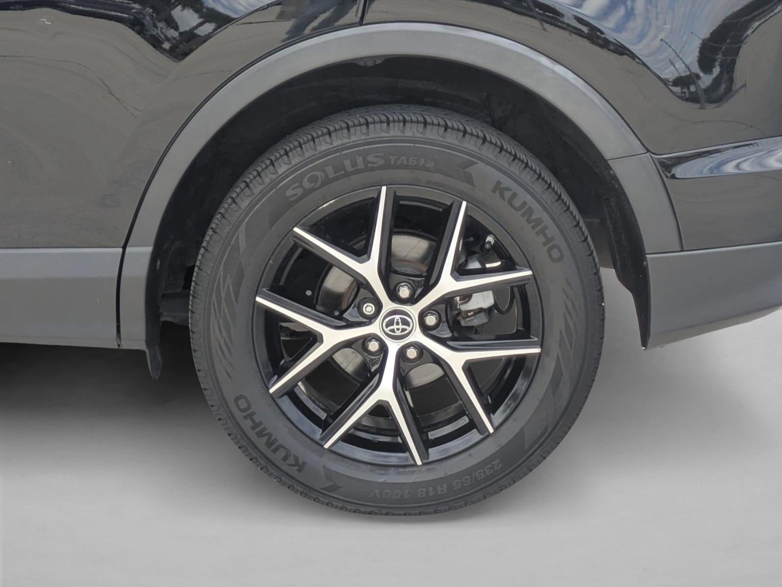 2017 Toyota RAV4 SE FWD (Natl)