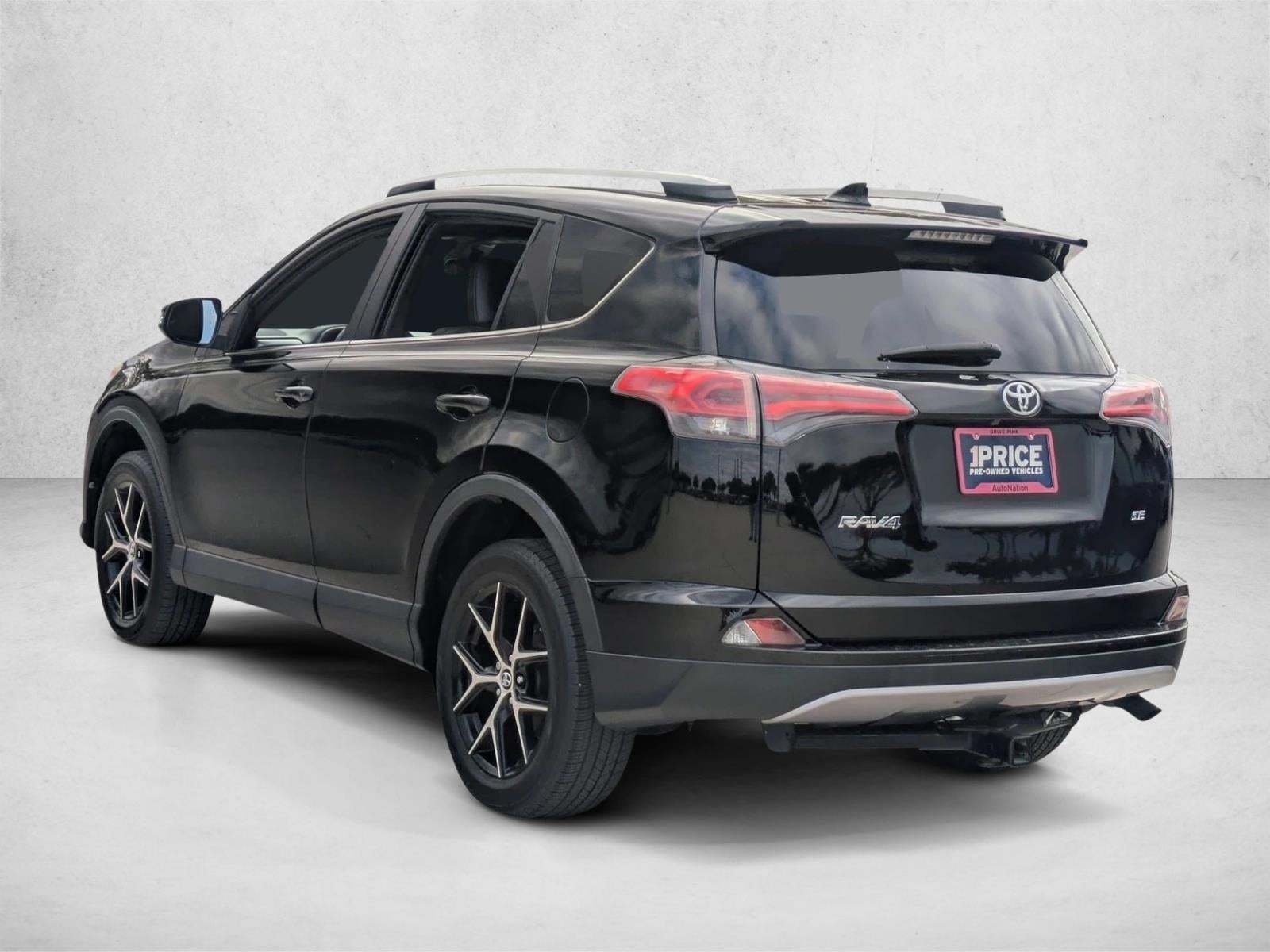 2017 Toyota RAV4 SE FWD (Natl)