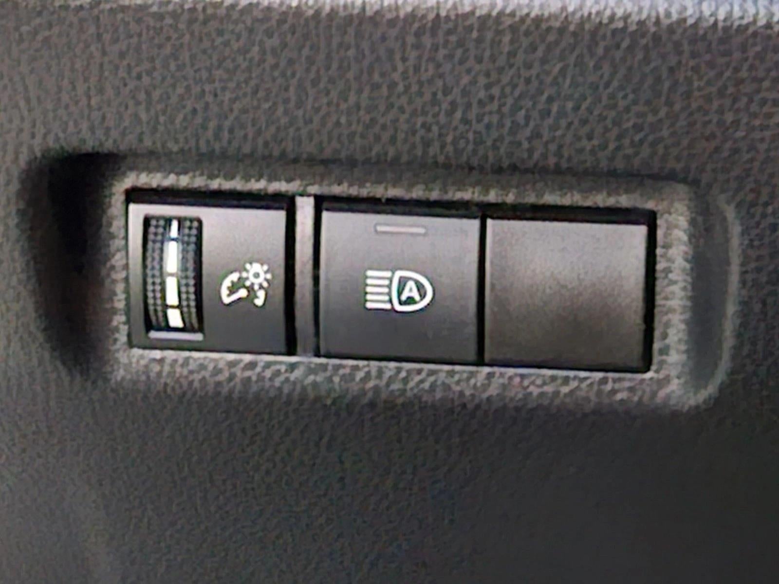 2021 Toyota RAV4 XLE AWD (Natl)