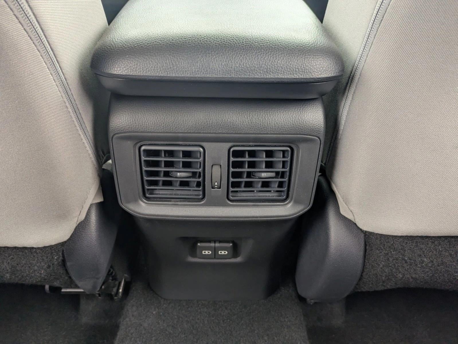 2025 Toyota RAV4 XLE FWD (GS)