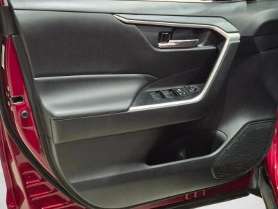 2021 Toyota RAV4 XLE FWD (GS)