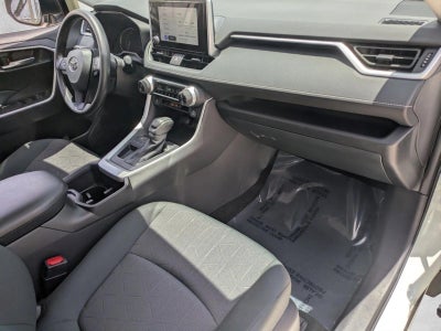 2025 Toyota RAV4 XLE FWD (GS)