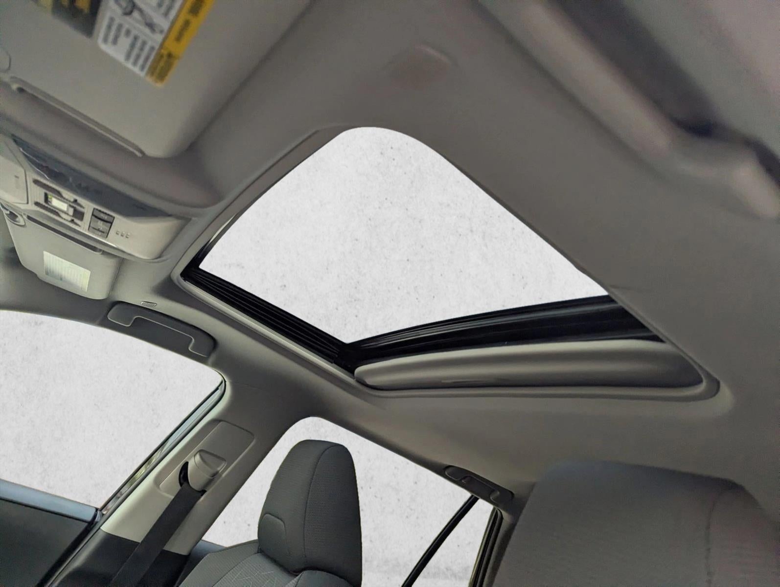 2025 Toyota RAV4 XLE FWD (GS)