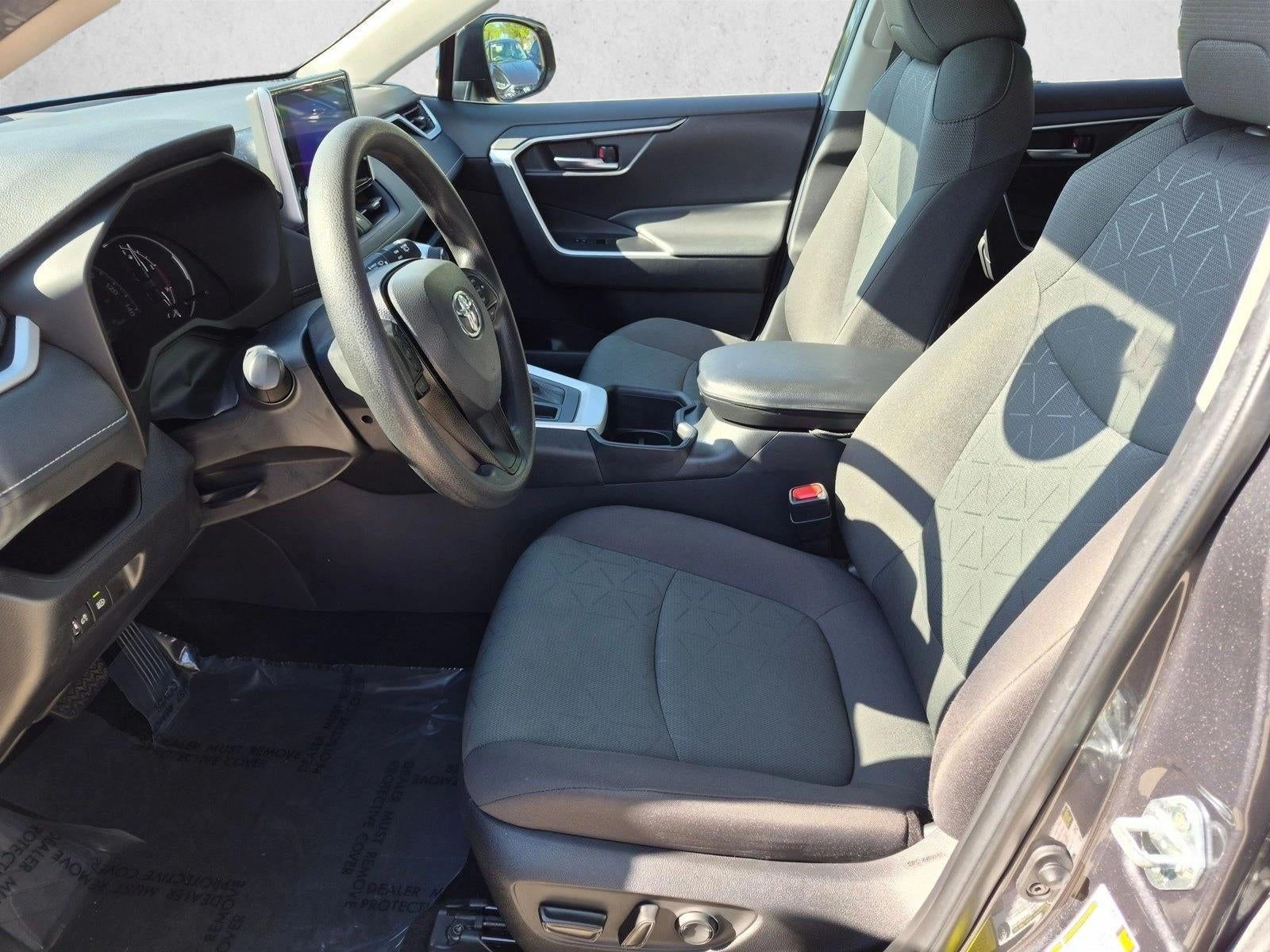 2024 Toyota RAV4 XLE FWD (GS)