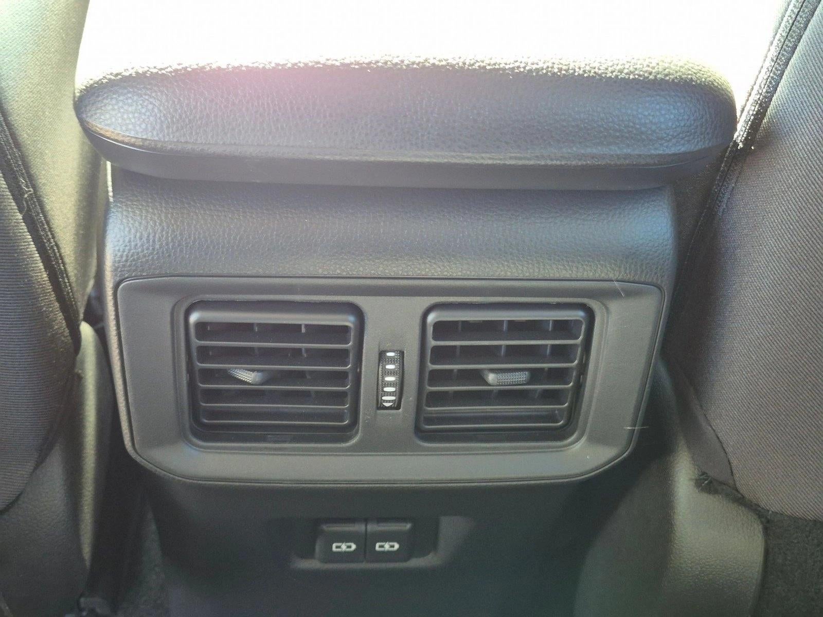 2024 Toyota RAV4 XLE FWD (GS)