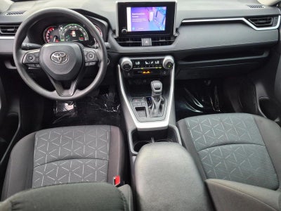 2025 Toyota RAV4 XLE FWD (GS)