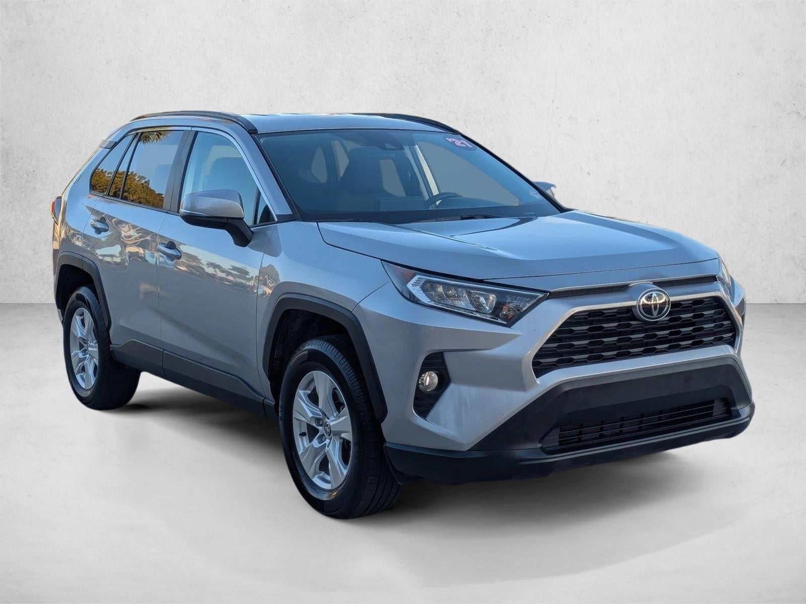 2021 Toyota RAV4 XLE FWD (GS)
