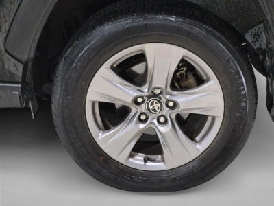 2025 Toyota RAV4 XLE FWD (Natl)