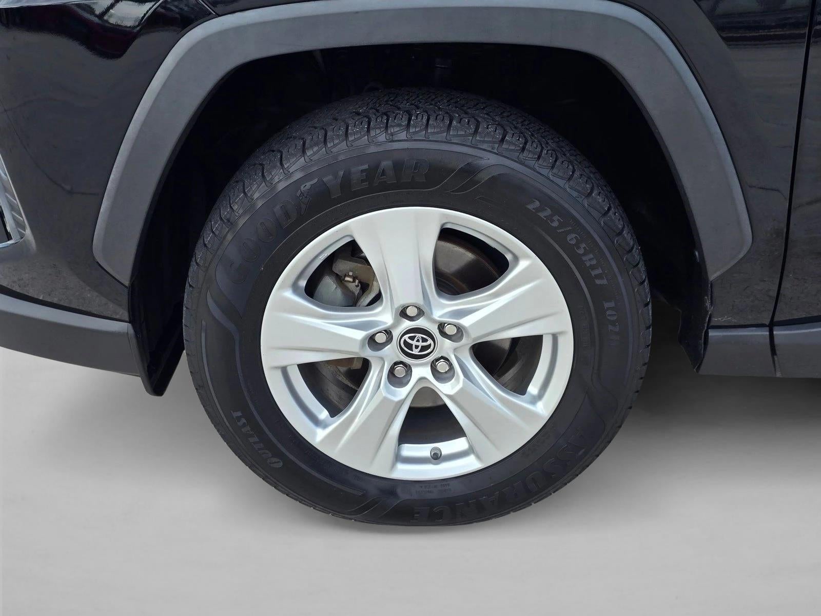 2019 Toyota RAV4 XLE FWD (GS)