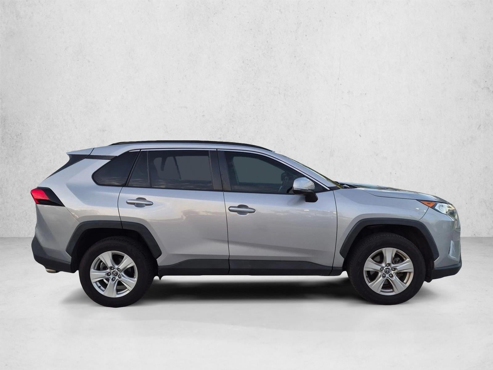 2020 Toyota RAV4 XLE FWD (GS)