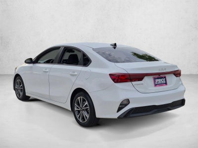 2023 Kia Forte LXS IVT