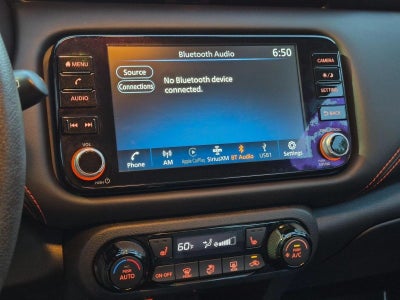 2023 Nissan Kicks SR FWD