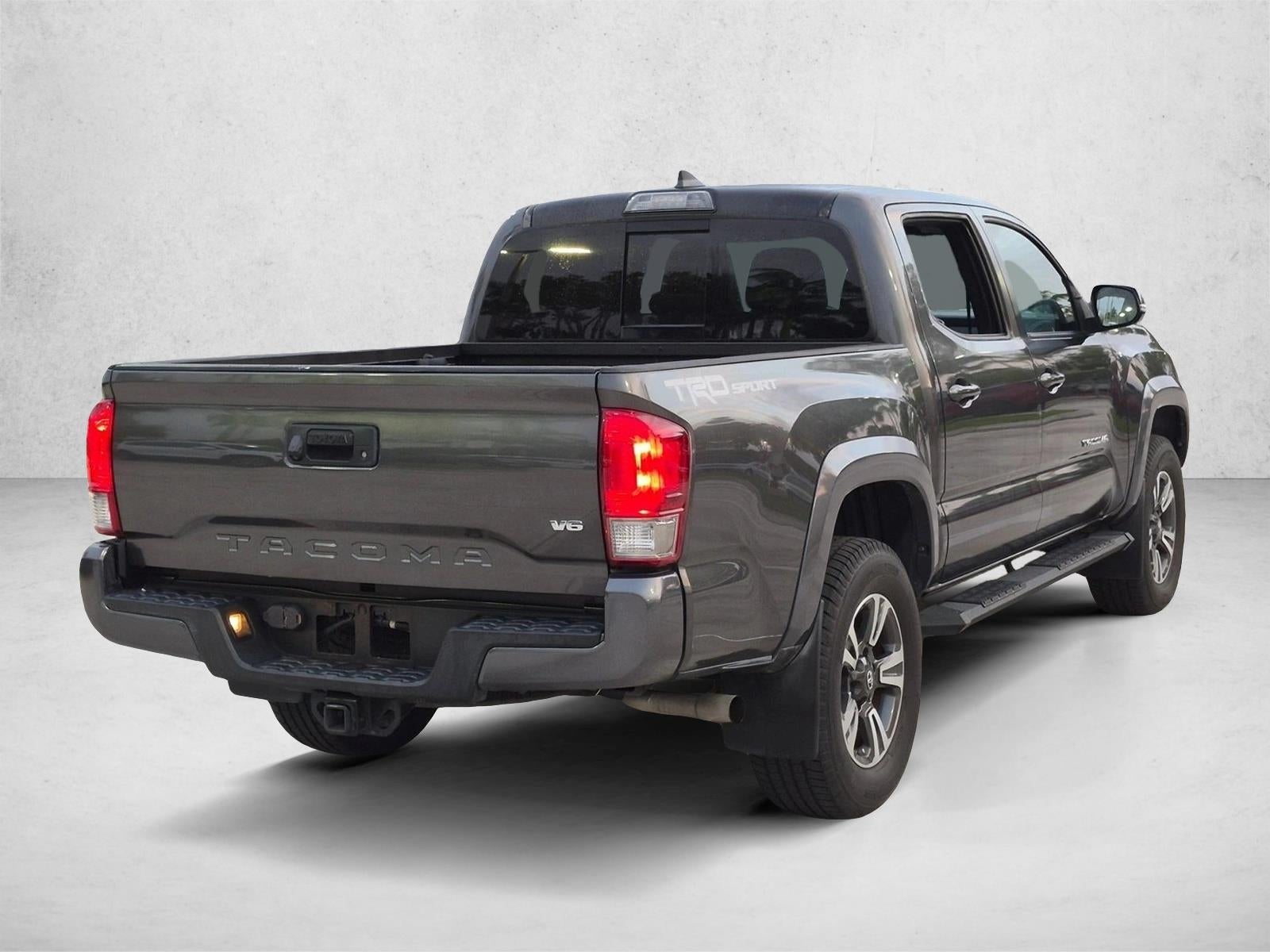 2017 Toyota Tacoma TRD Sport Double Cab 5' Bed V6 4x2 AT (Natl)