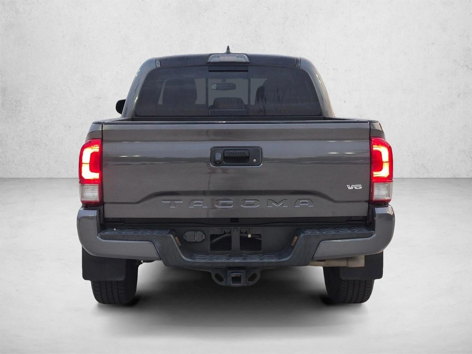 2017 Toyota Tacoma TRD Sport Double Cab 5' Bed V6 4x2 AT (Natl)
