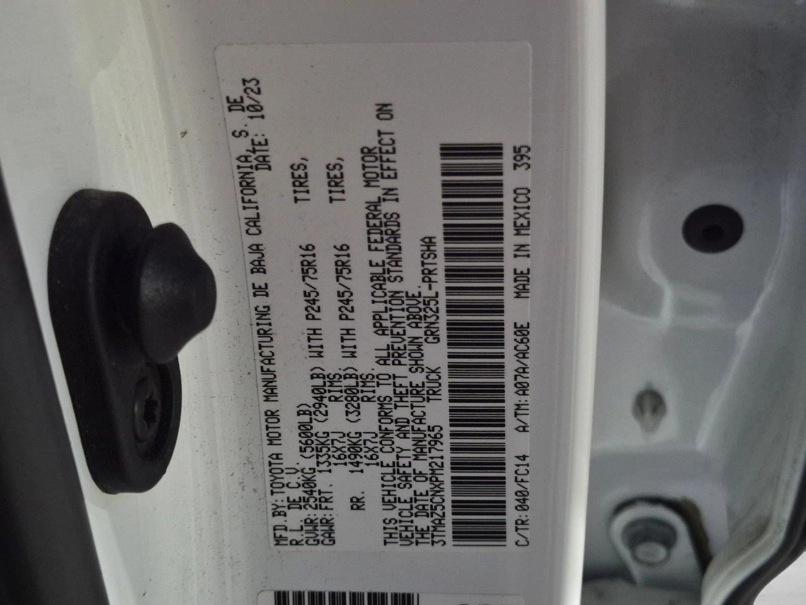 2023 Toyota Tacoma 2WD 2WD SR5 Double Cab 5' Bed V6 AT (GS)