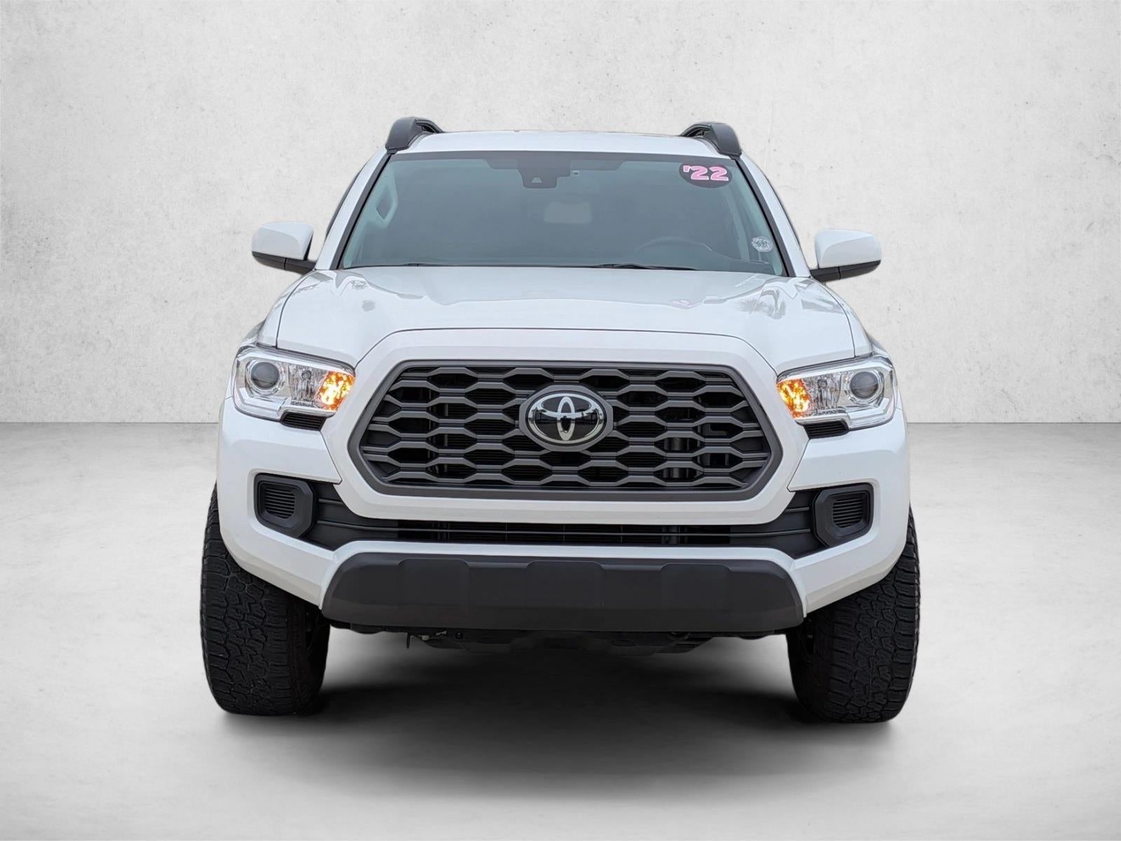 2022 Toyota Tacoma 4WD 4WD SR Double Cab 5' Bed V6 AT (Natl)