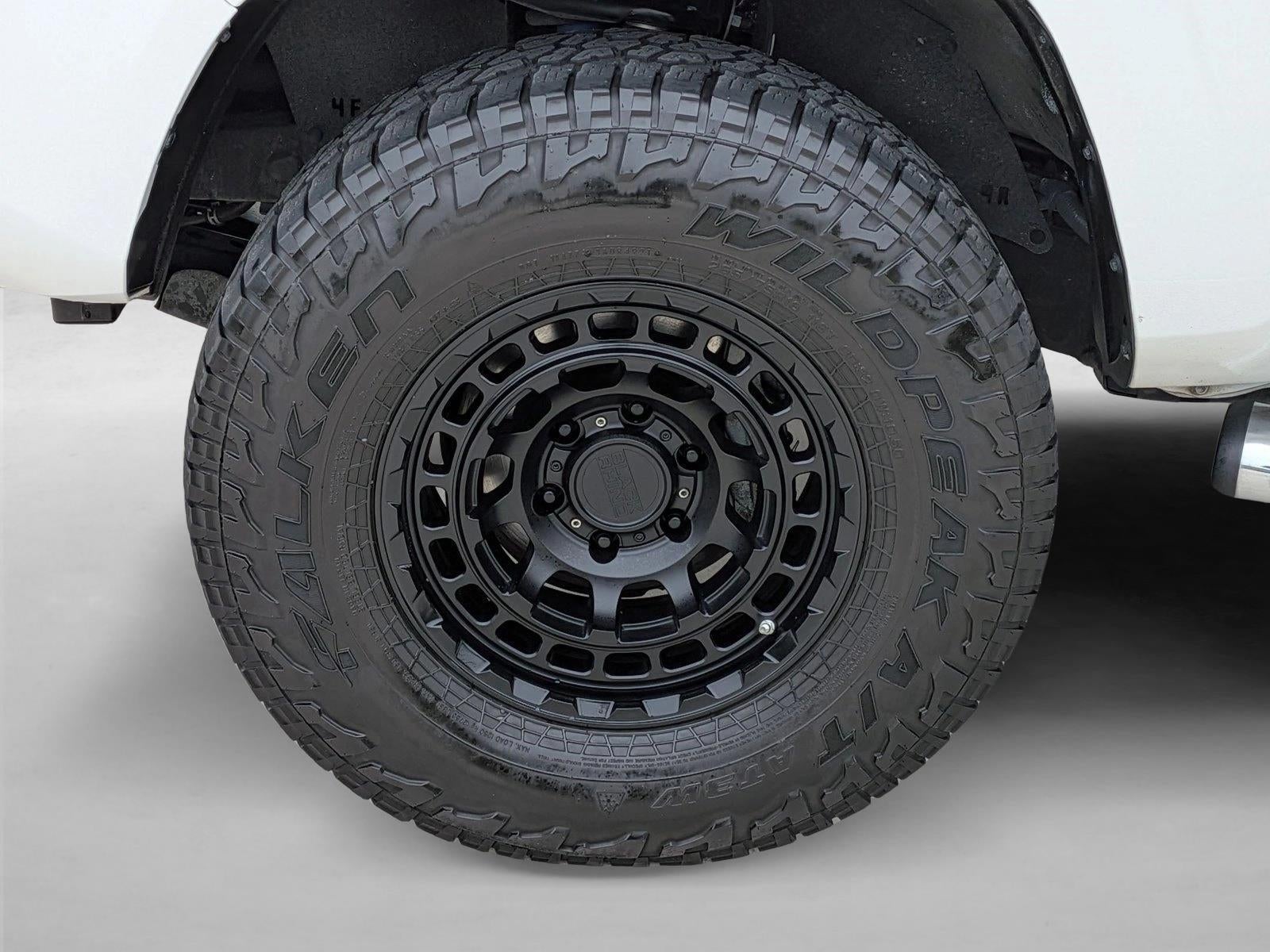 2022 Toyota Tacoma 4WD 4WD SR Double Cab 5' Bed V6 AT (Natl)