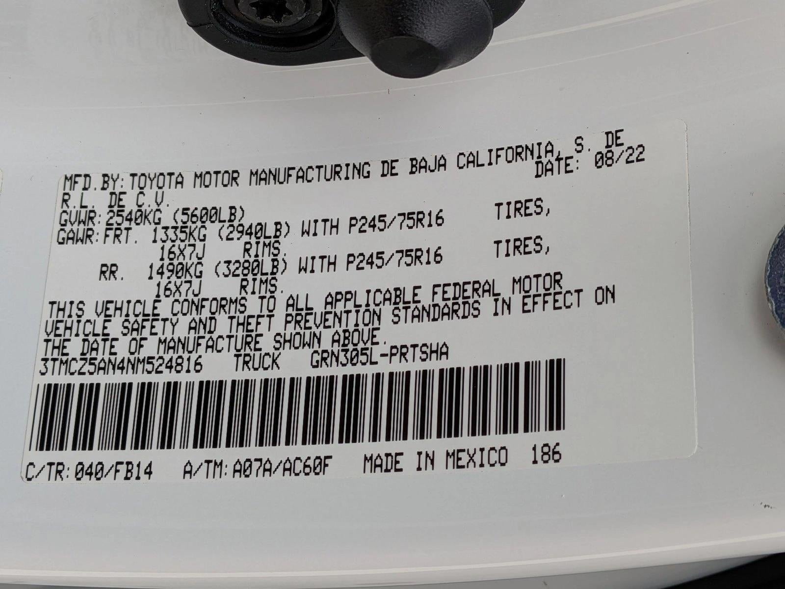 2022 Toyota Tacoma 4WD 4WD SR Double Cab 5' Bed V6 AT (Natl)