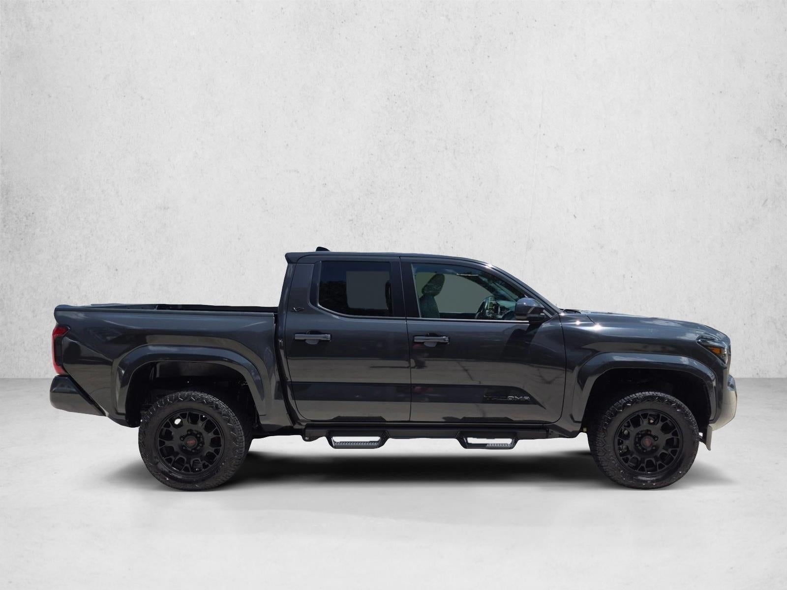 2026 Toyota Tacoma 2WD 2WD SR5 Double Cab 5' Bed AT (SE)