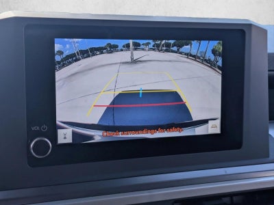 2026 Toyota Tacoma 2WD 2WD SR5 Double Cab 5' Bed AT (SE)