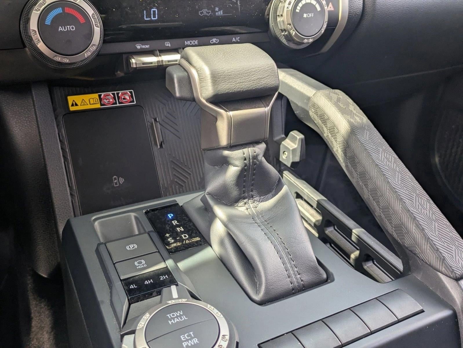 2024 Toyota Tacoma 4WD 4WD SR5 Double Cab 5' Bed AT (GS)