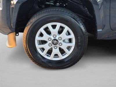 2026 Toyota Tacoma 2WD 2WD SR5 Double Cab 5' Bed AT (SE)