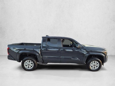 2026 Toyota Tacoma 2WD 2WD SR5 Double Cab 5' Bed AT (SE)