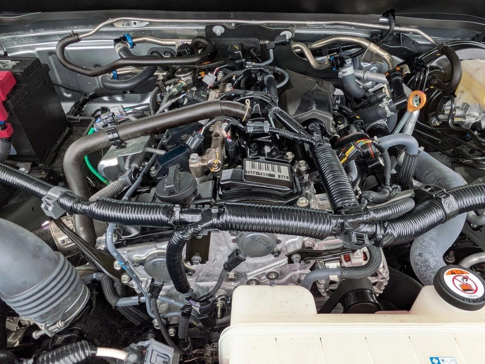 2024 Toyota Tacoma 4WD 4WD SR5 Double Cab 5' Bed AT (Natl)