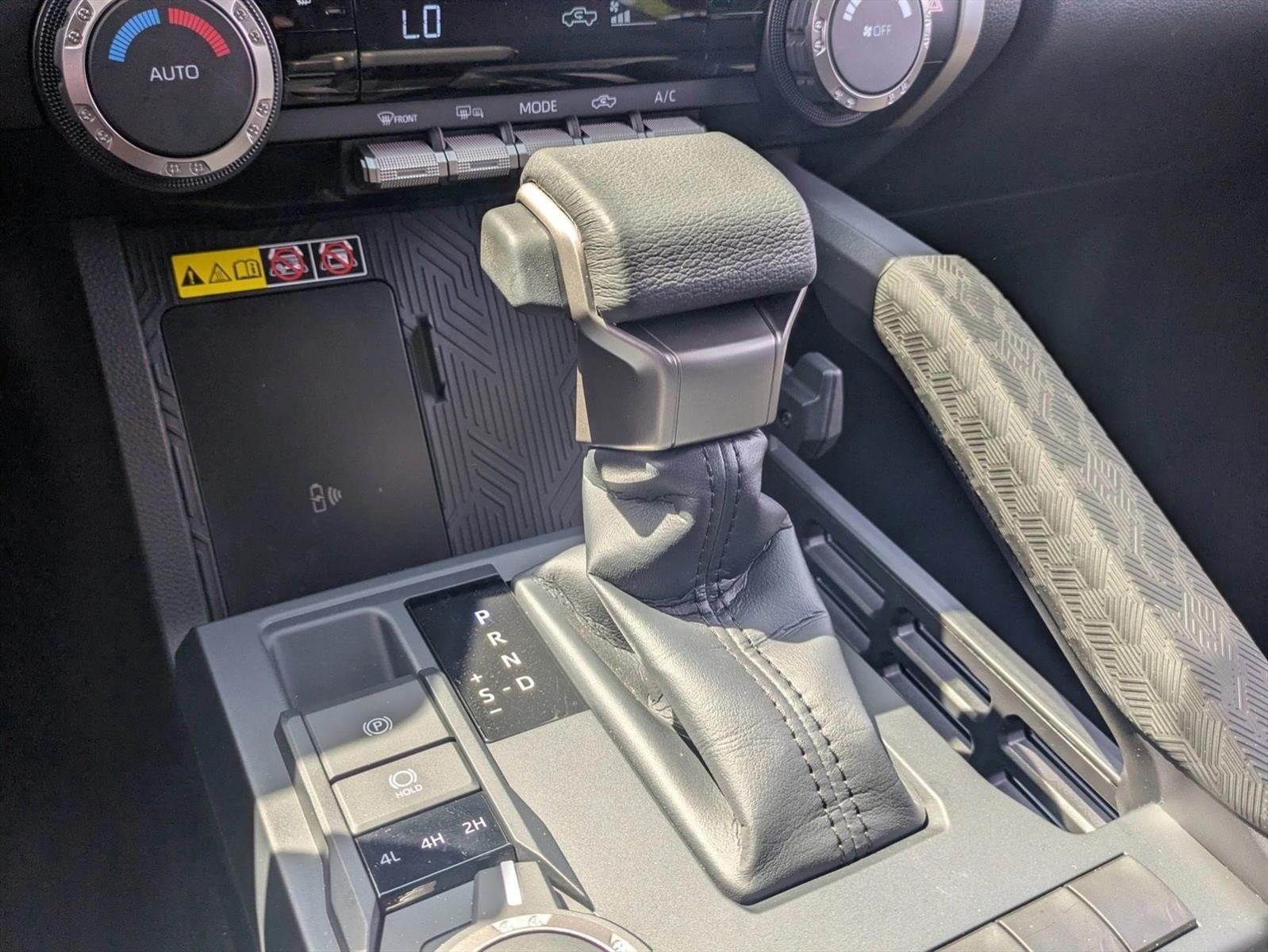 2024 Toyota Tacoma 4WD 4WD SR5 Double Cab 5' Bed AT (GS)