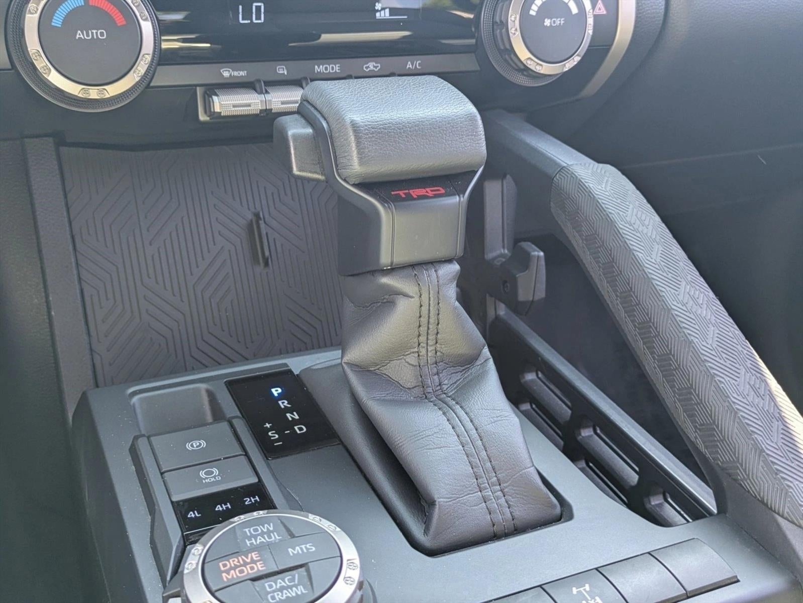 2024 Toyota Tacoma 4WD 4WD TRD Off Road Double Cab 5' Bed AT (Natl)